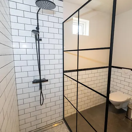 Family Apartment Hosted By Ll Akureyri Buitenkant foto