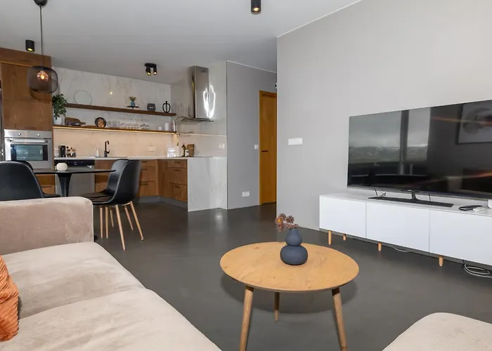 Family Apartment Hosted By Ll